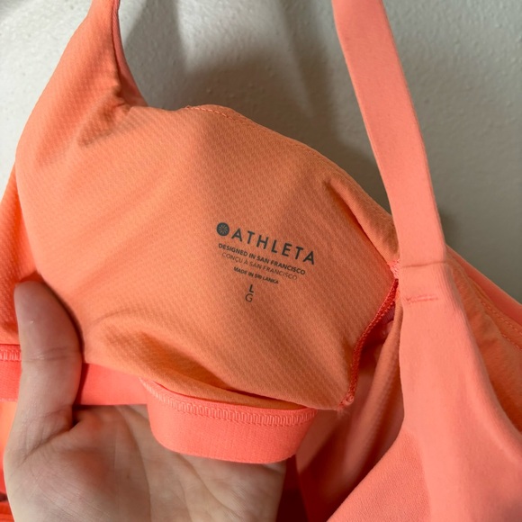 NWT Athleta Elation V Neck Crop D-DD large - Picture 7 of 8